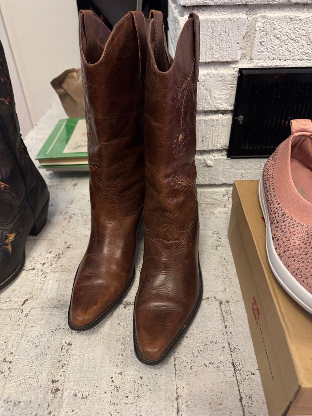 Women's Brown Leather Lace-Up Cowboy Boots